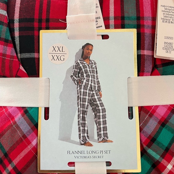 NWT Victoria's Secret Christmas Plaid Pajama Set - Picture 3 of 5